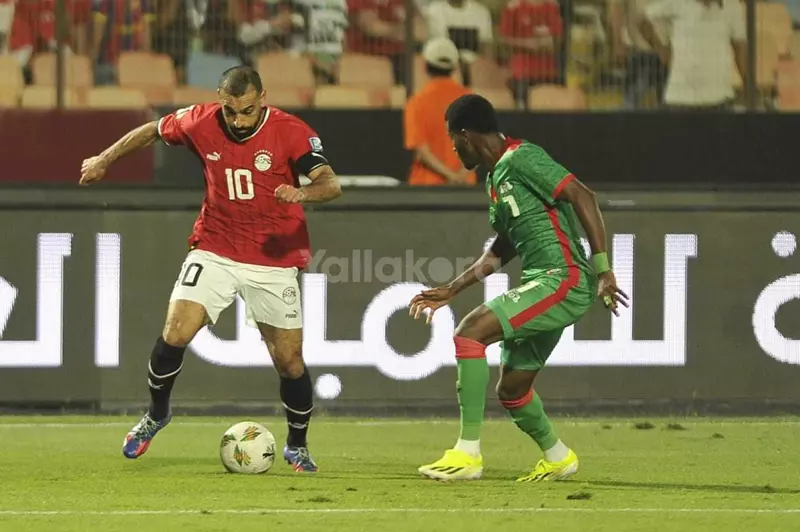 محمد صلاح نجم منتخب مصر أمام بوركينا فاسو